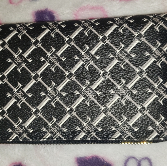 Ralph Lauren Wallet - Picture 2 of 8
